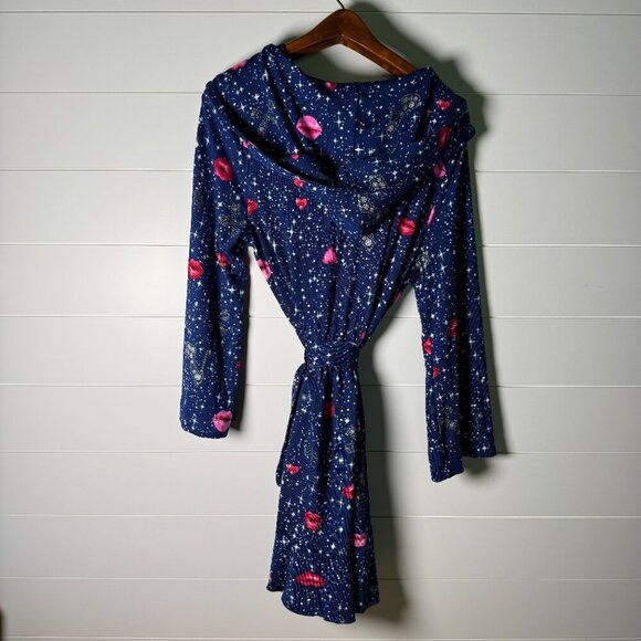 Betsey Johnson Short Hooded Lightweight Robe Navy with Pink Lips & Stars SZ M/L - Picture 4 of 5